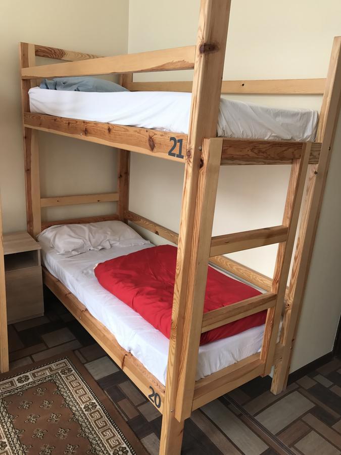 Отель Хата Днепър Екстериор снимка